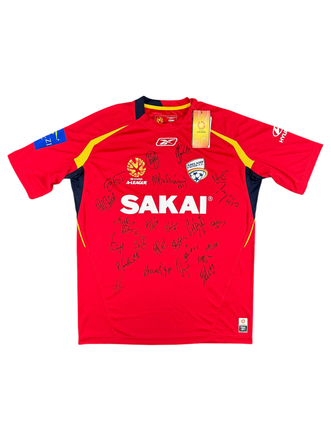 2008/09 Adelaide United Reebok Football Shirt Full Team Signed Brand New (L)