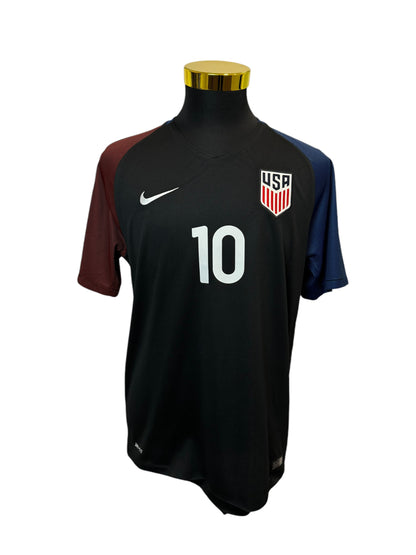 USA 2016/17 Football Jersey #10 Pulisic