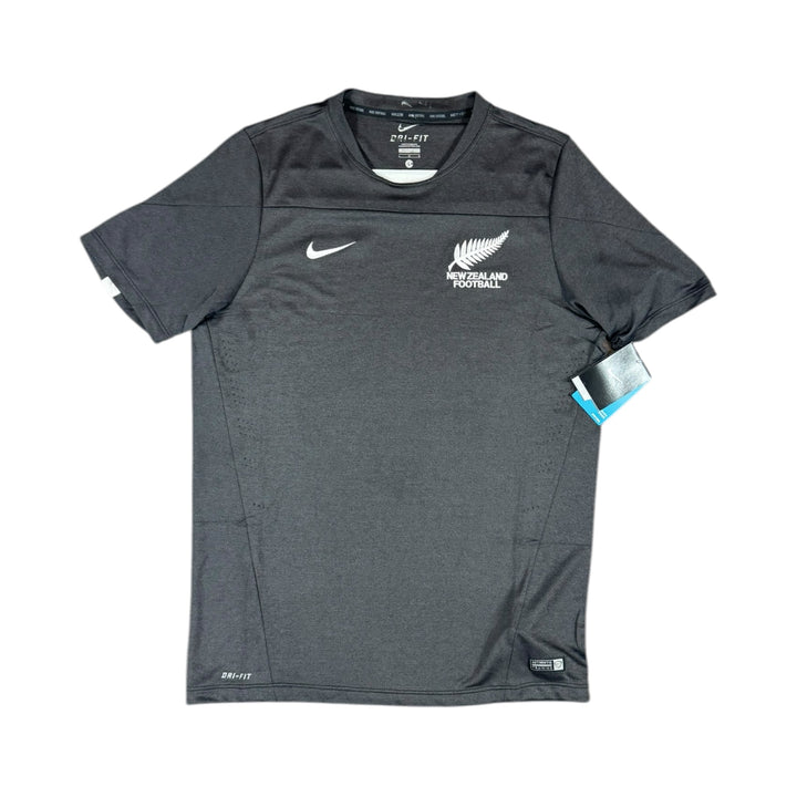 2010-11 New Zealand Training Shirt Brand New (L)