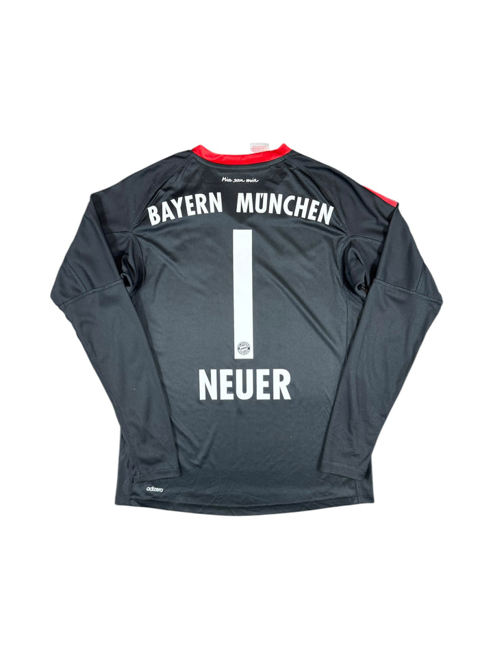 2016/17 Bayern Munich Goalkeeper Shirt Player Spec #1 NEUER - 8/10 - (13-14 Years)