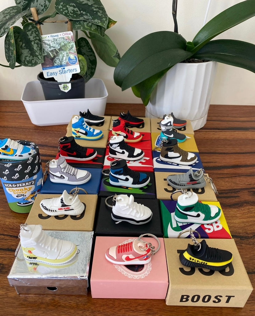 Mystery 3D Sneaker Keychain x 3