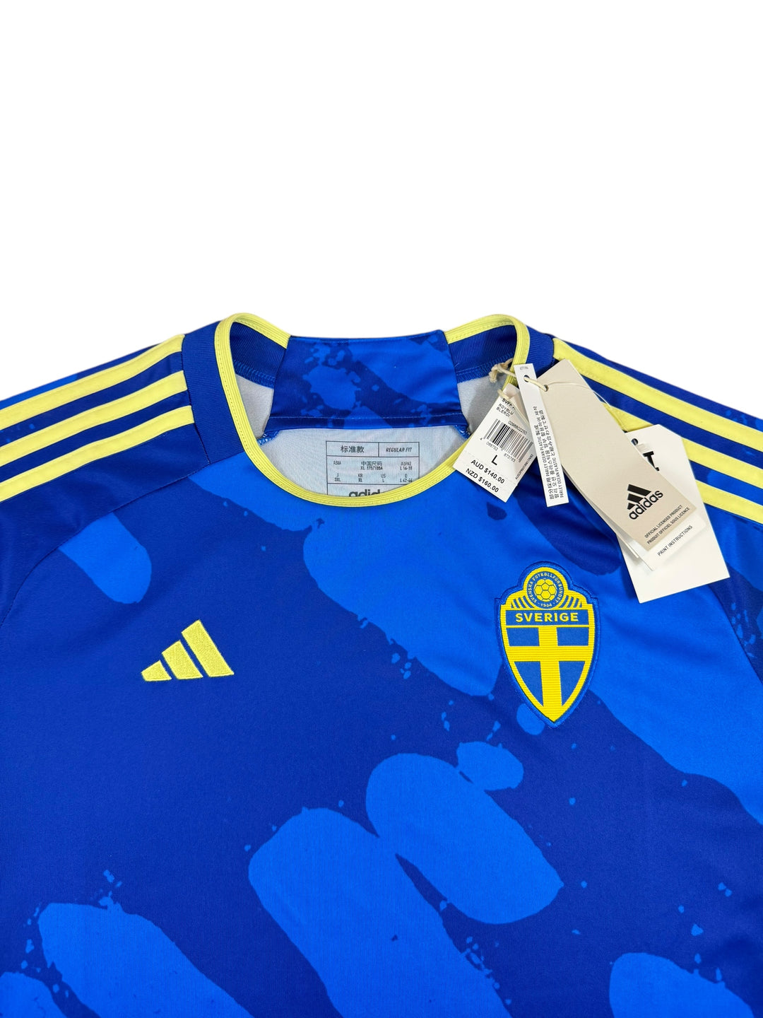 2022/23 Sweden Adidas Home Football Shirt Brand New (L)