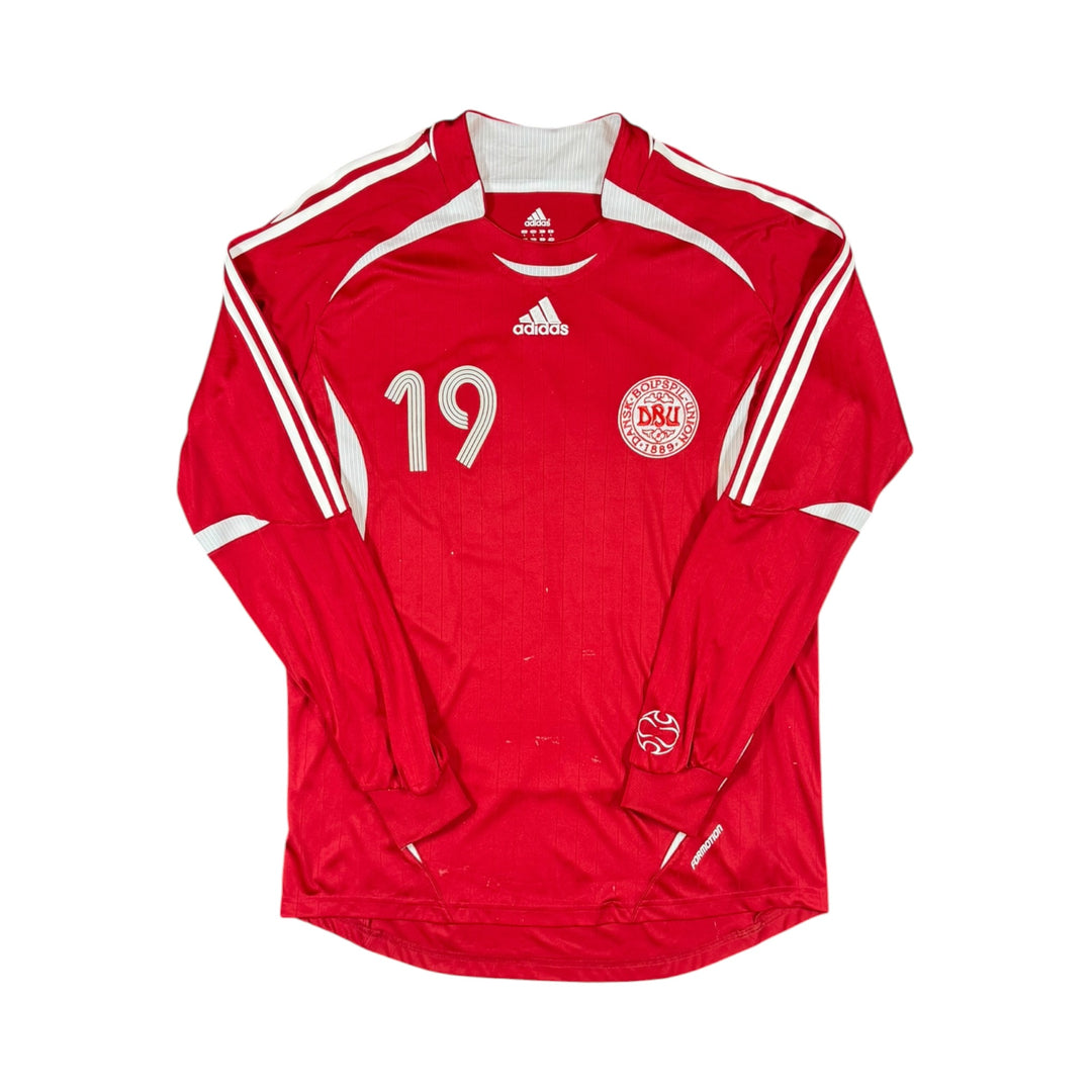 2006-08 Denmark Adidas Home Shirt L/S #19 - 6/10 - (L)