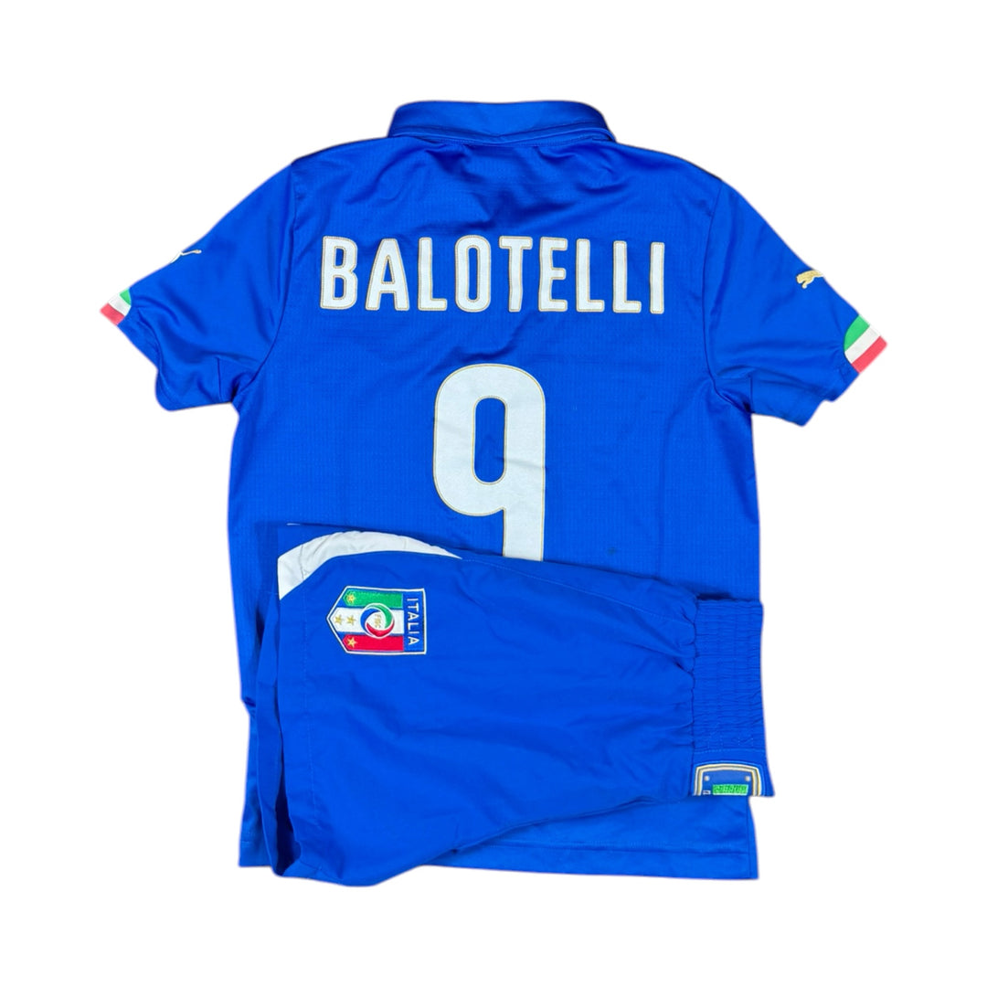 2014-15 Italy Home Shirt + Shorts BALOTELLI #9 - 9/10 - (10-11 Years)
