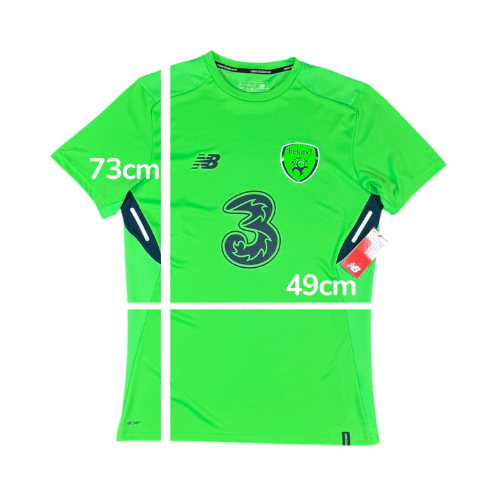 2017-18 Ireland Training Shirt Brand New (M)