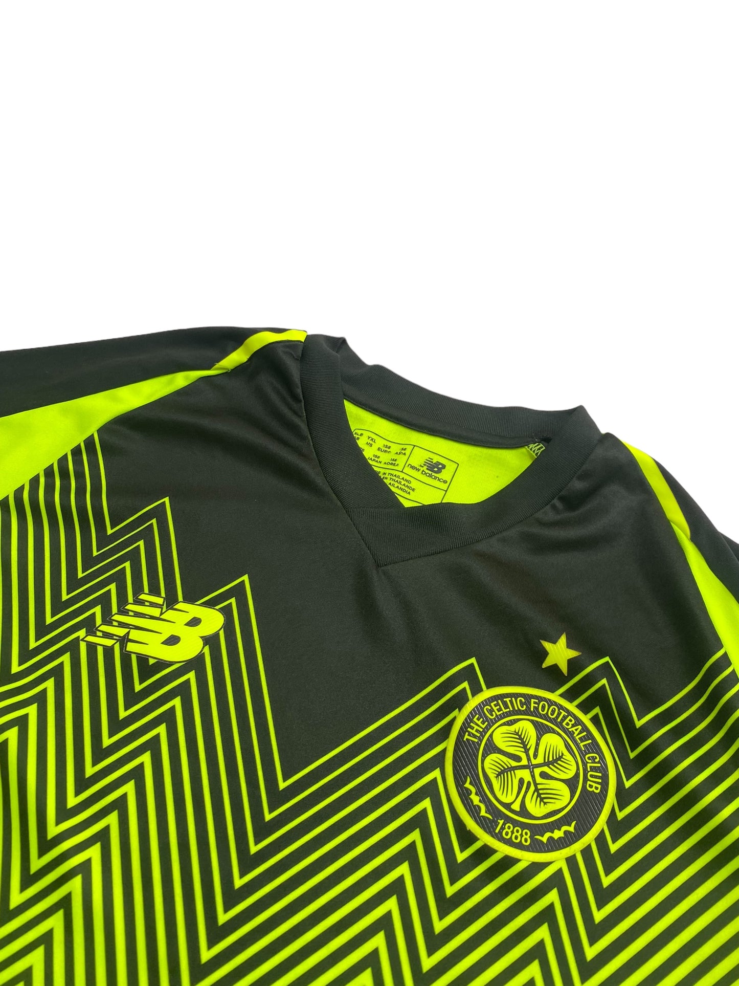 Celtic 2018/19 Football Jersey Boys XL